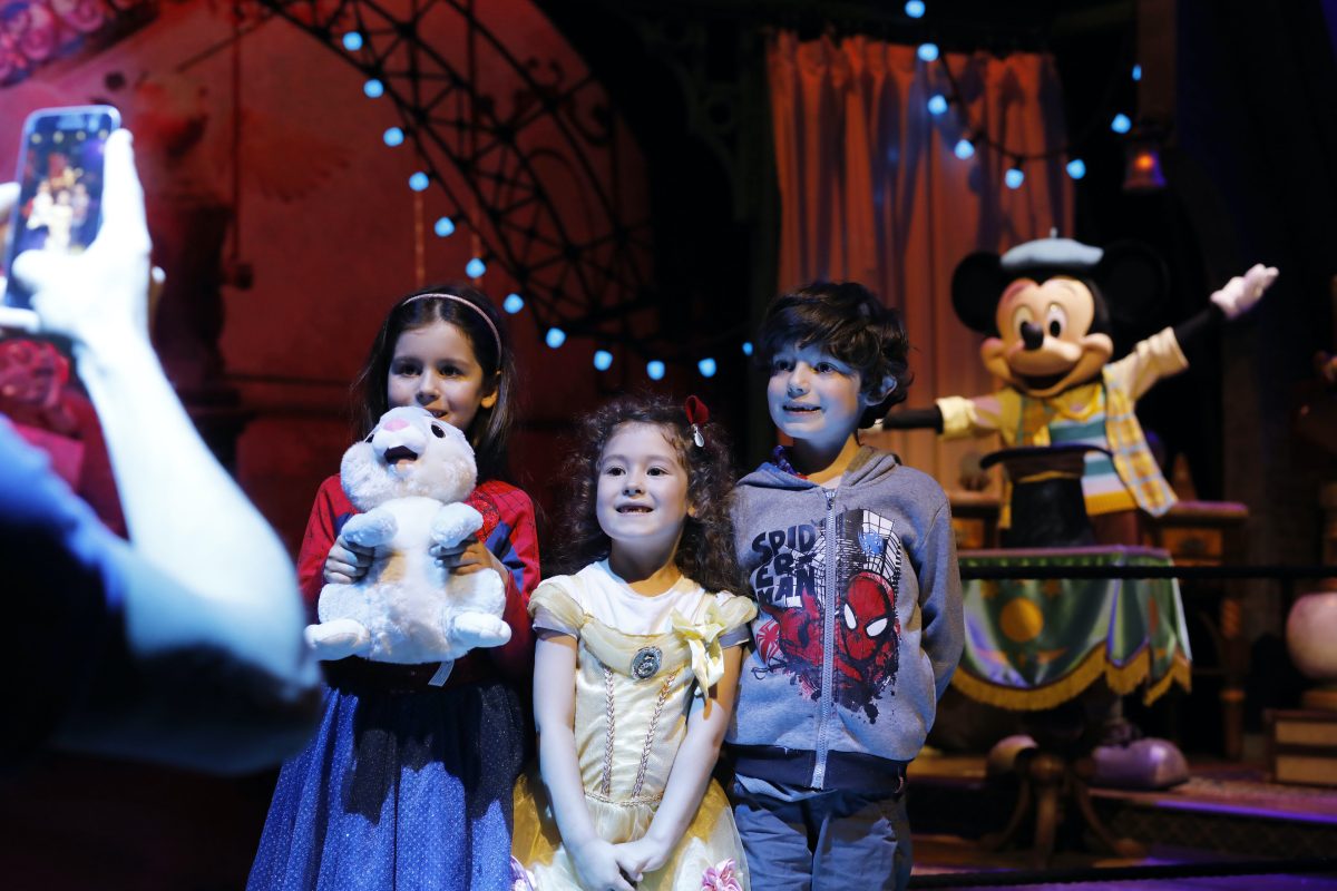 Galleria foto 'La nuova normalità di Disneyland Paris: mascherine e selfie con i personaggi. La magia? È garantita' - foto 40