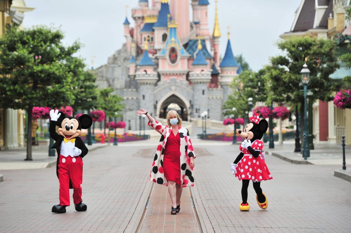 Galleria foto 'La nuova normalità di Disneyland Paris: mascherine e selfie con i personaggi. La magia? È garantita' - foto 36