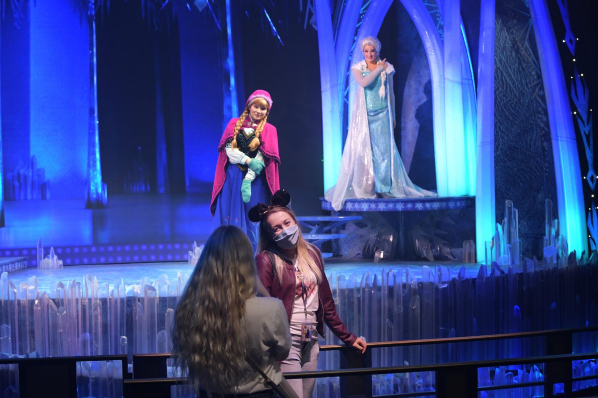 Galleria foto 'La nuova normalità di Disneyland Paris: mascherine e selfie con i personaggi. La magia? È garantita' - foto 35