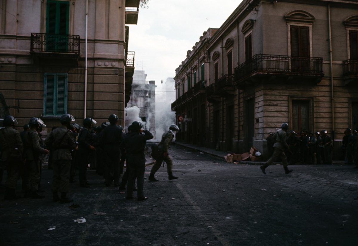 Galleria foto 'Luglio 1970: cinquant’anni fa la rivolta di Reggio Calabria (storia e foto)' - foto 5