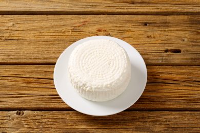 Cuciniamo insieme: terrina di primosale con insalata di pesche