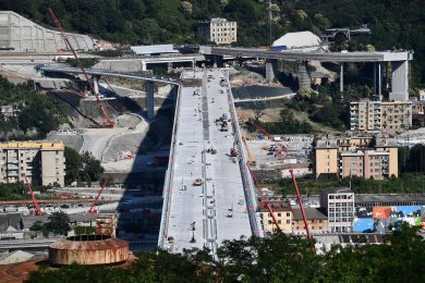 Il Ponte di Genova è il simbolo del vuoto prodotto da Conte