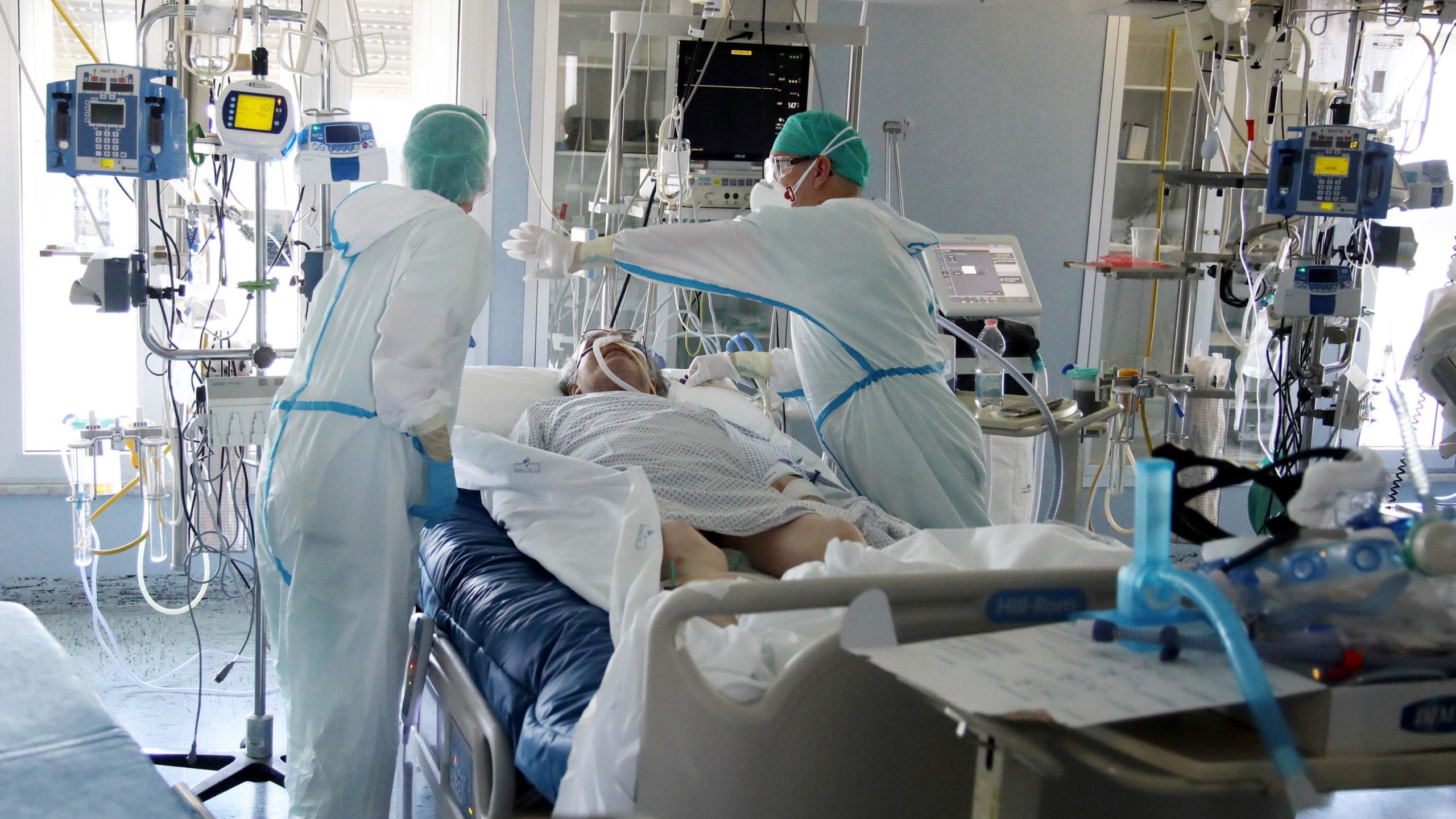 «Il cortisone contro il Covid-19? Datelo subito, come faccio io»