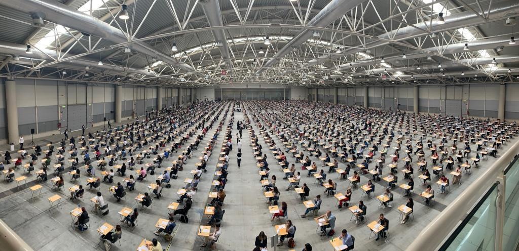 Pubblico impiego:
il carrozzone
dove corrono
solo le spese Pubblico impiego:
il carrozzone
dove corrono
solo le spese