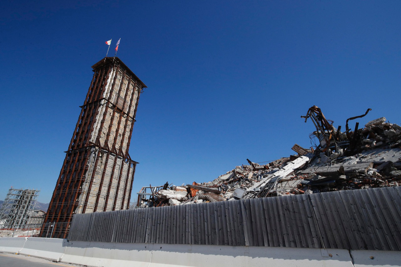 Terremoto senza fine