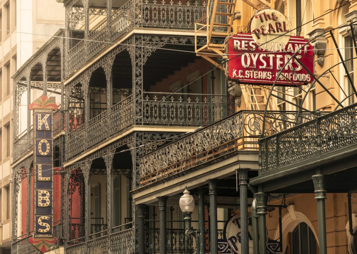 Alla scoperta dei luoghi più strani al mondo Alla scoperta dei luoghi più strani al mondo