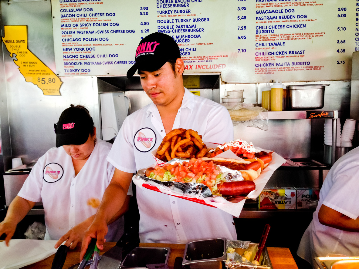 Alla scoperta dei luoghi più strani al mondo Alla scoperta dei luoghi più strani al mondo