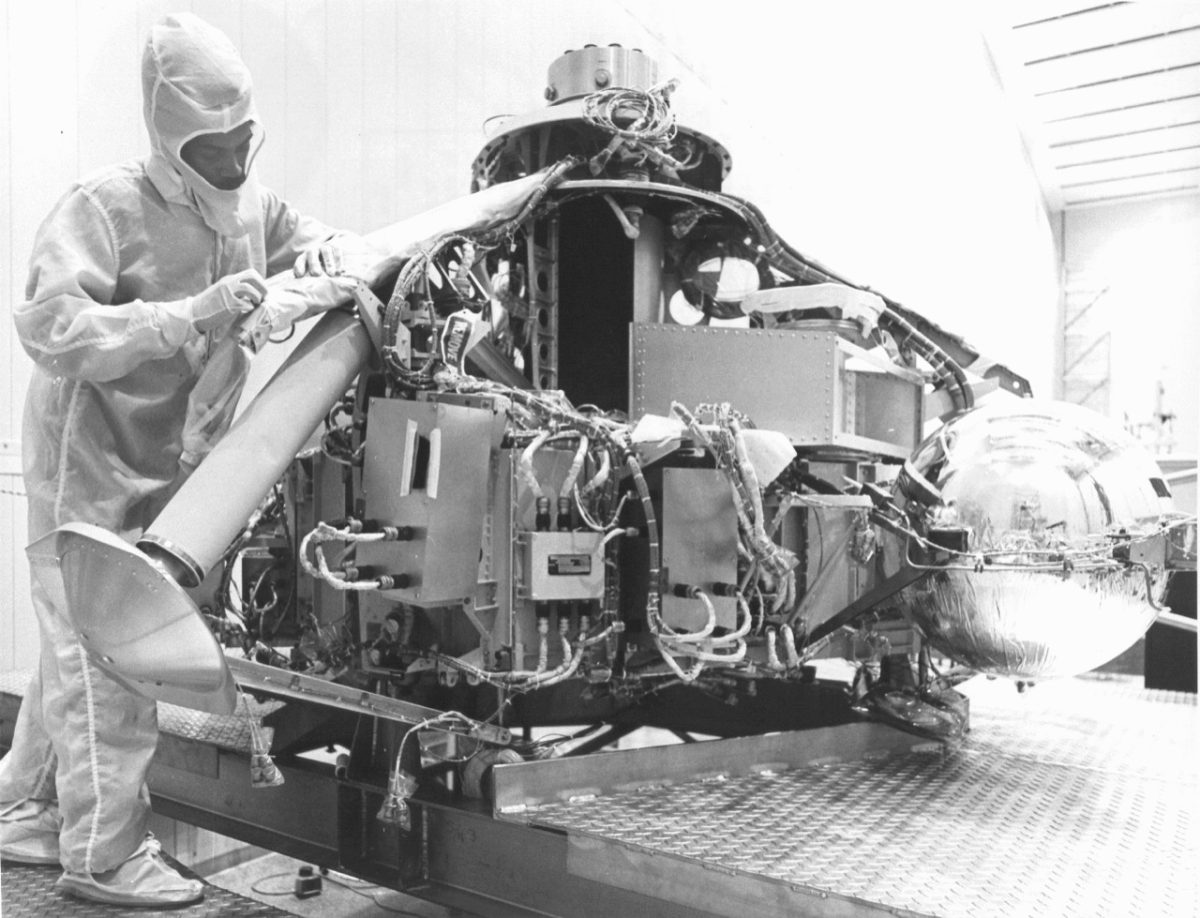 Galleria foto 'A 45 anni dalla prima sonda tutto il mondo corre su Marte' - foto 14