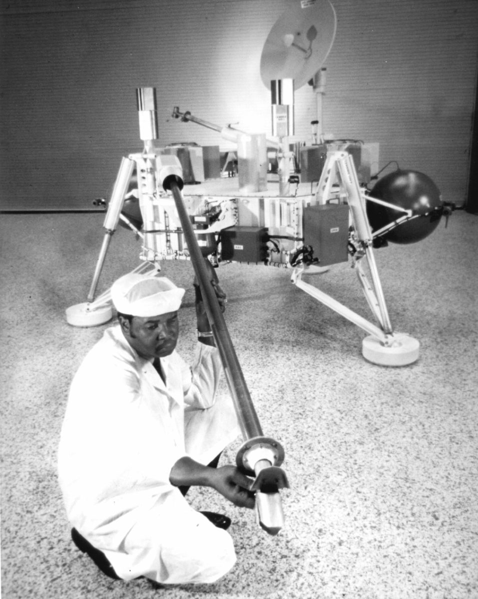 A 45 anni dalla prima sonda tutto il mondo corre su Marte A 45 anni dalla prima sonda tutto il mondo corre su Marte