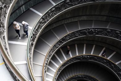 Chi guadagna con il business delle polizze in Vaticano