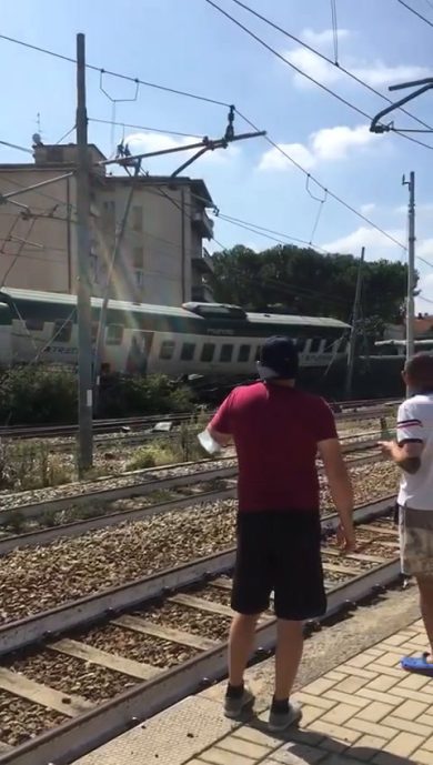 Treno deraglia a Carnate | video