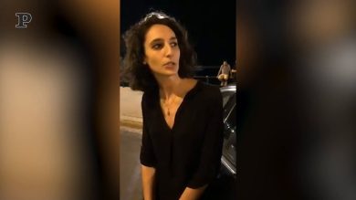 “Non abbiamo pagato il pizzo ai parcheggiatori abusivi e ci hanno danneggiato l’auto”