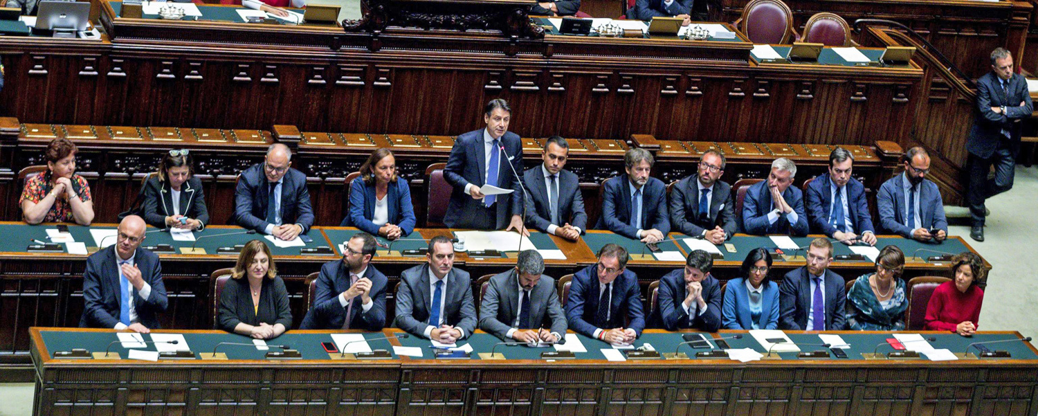 Avviso di Garanzia per Conte e 6 ministri Avviso di Garanzia per Conte e 6 ministri