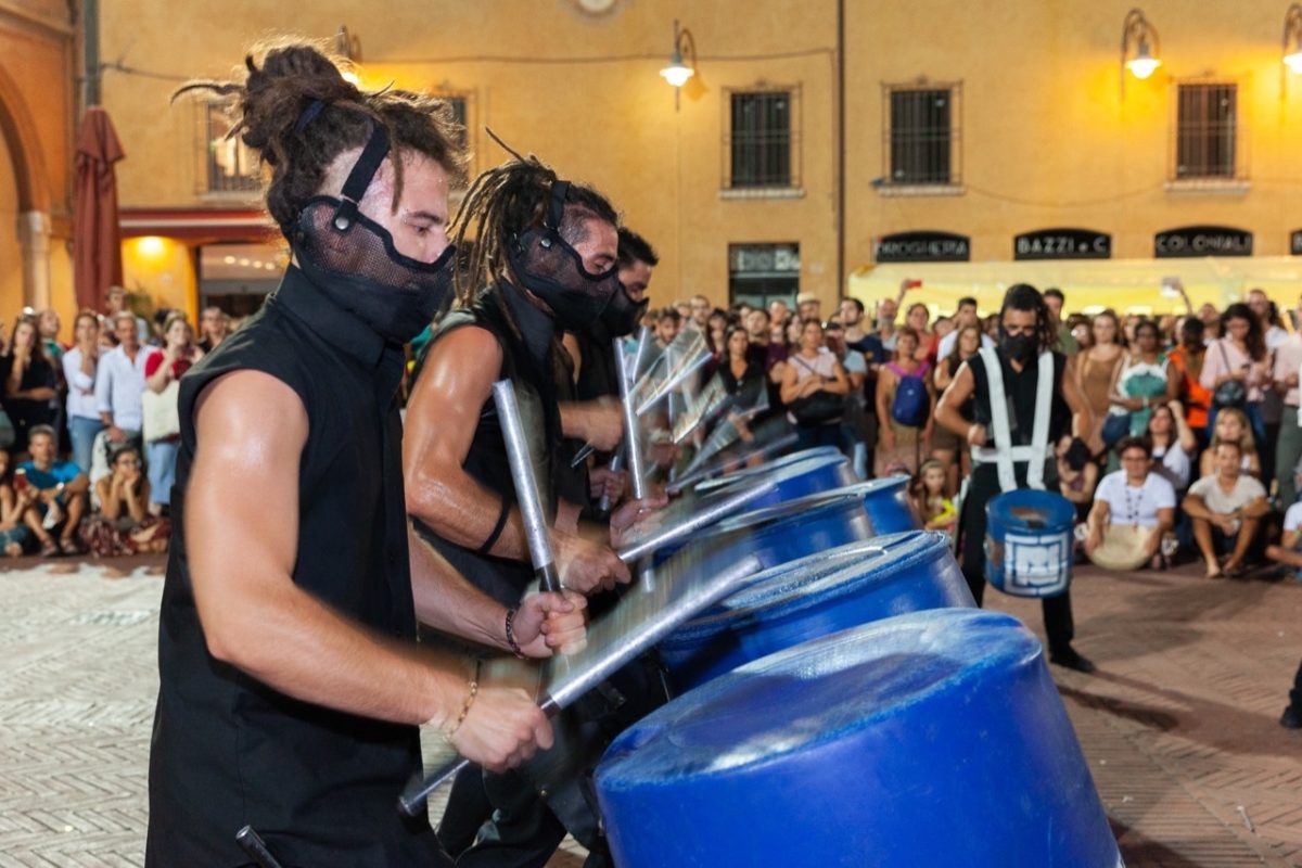 Galleria foto 'Ferrara Buskers Festival: va in scena la musica di strada' - foto 12