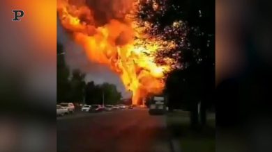 Deposito di benzina esplode in Russia, diversi i feriti