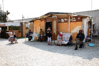 Abbiamo speso (inutilmente) centinaia di milioni per i campi Rom e nessuno tiene il conto