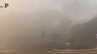 Incendio in Costa Azzurra vicino Marsiglia; evacuate 2700 persone