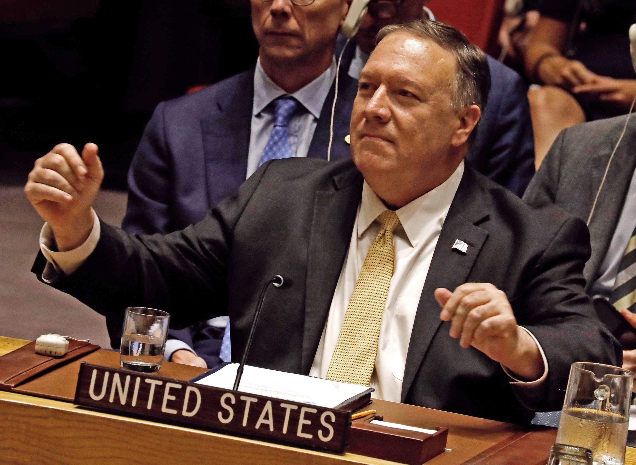 Il governo si finge amico degli Usa ma nasconde i suoi decreti pro Pechino Il governo si finge amico degli Usa ma nasconde i suoi decreti pro Pechino