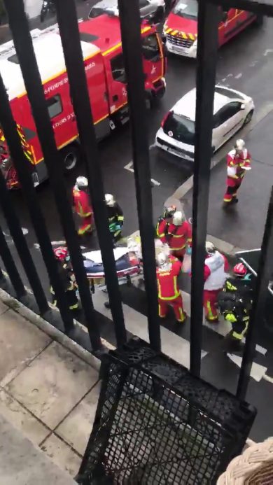 Parigi, attentato vicino alla sede di Charlie Hebdo