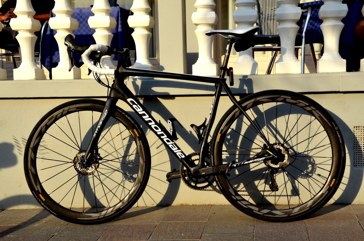 Galleria foto 'Un’impresa sui pedali per sostenere la sigaretta elettronica' - foto 10