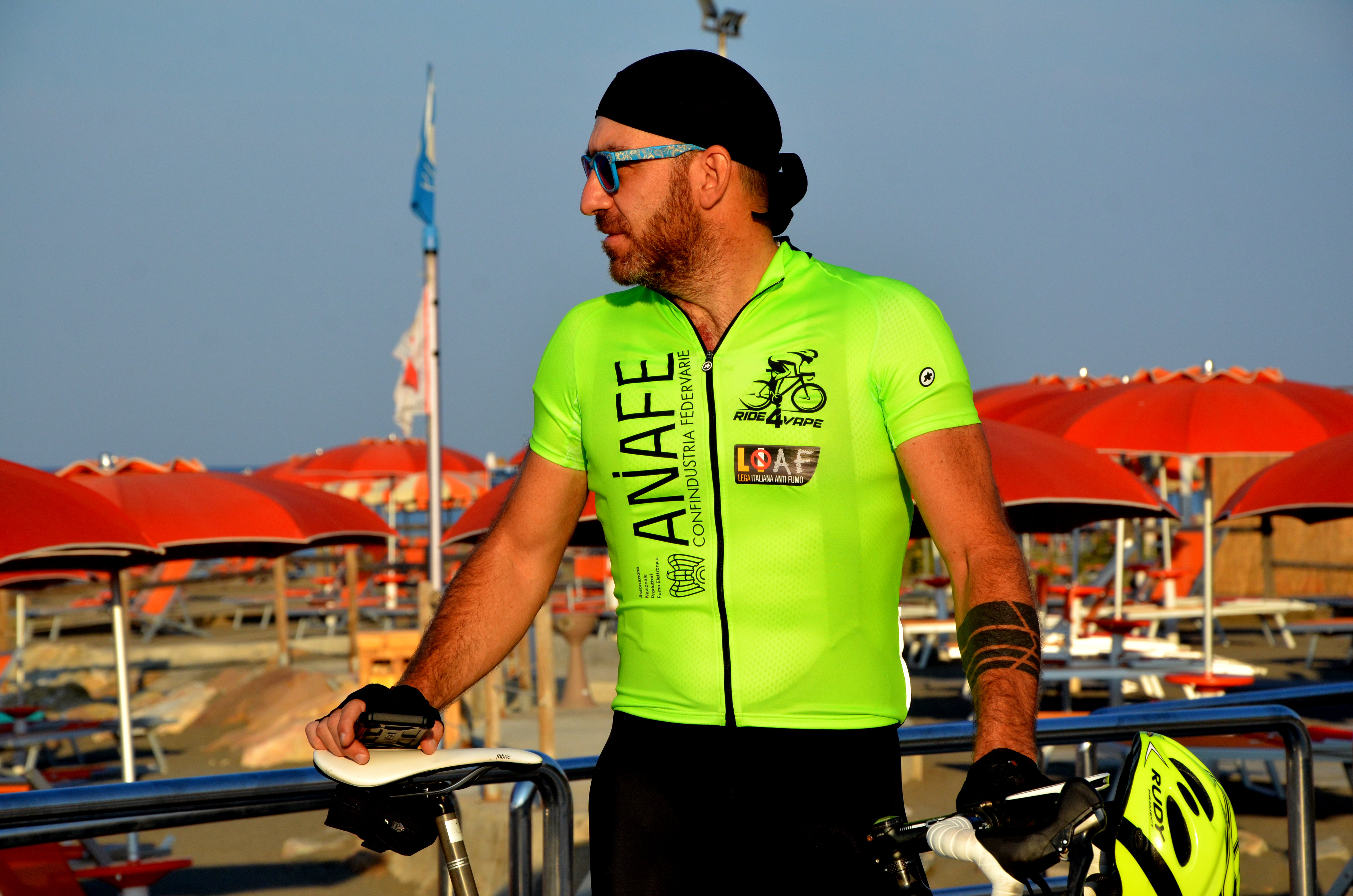 Un’impresa sui pedali per sostenere la sigaretta elettronica Un’impresa sui pedali per sostenere la sigaretta elettronica