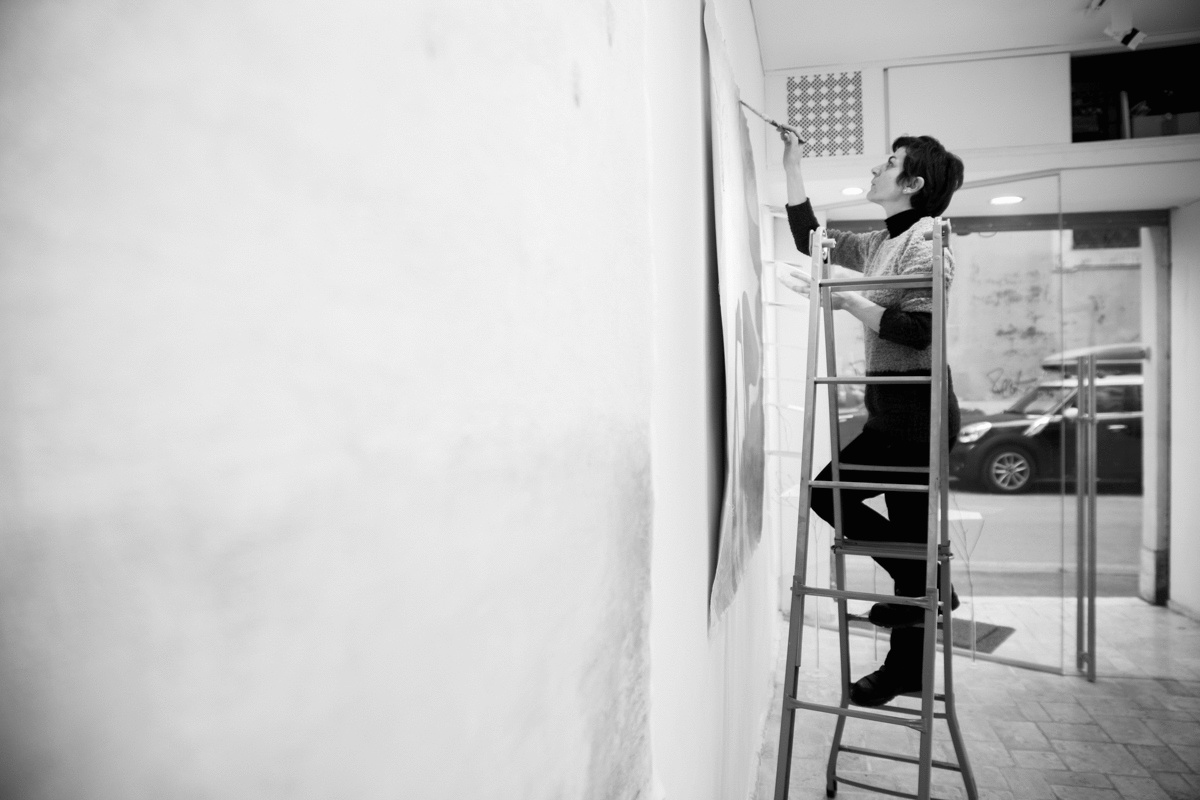 CARTE IN CHIOSTRO Strati d’animo, quando il visitatore diventa artista