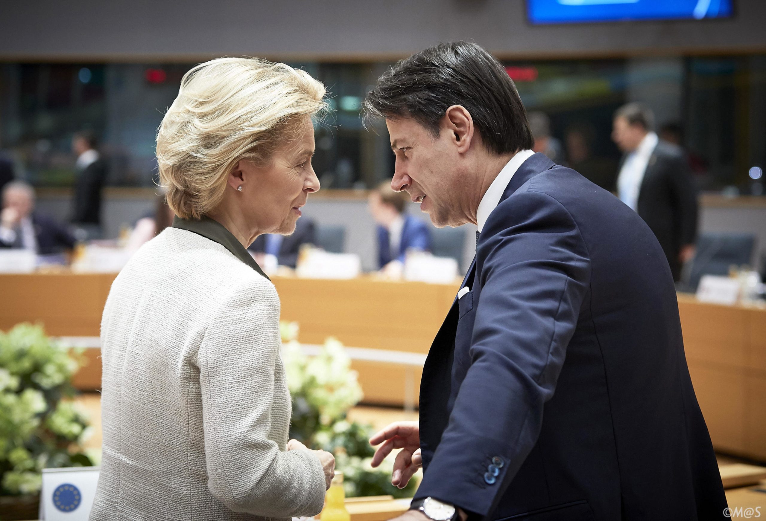 La lista dei progetti per il Recovery Fund sembra la letterina a Babbo Natale La lista dei progetti per il Recovery Fund sembra la letterina a Babbo Natale