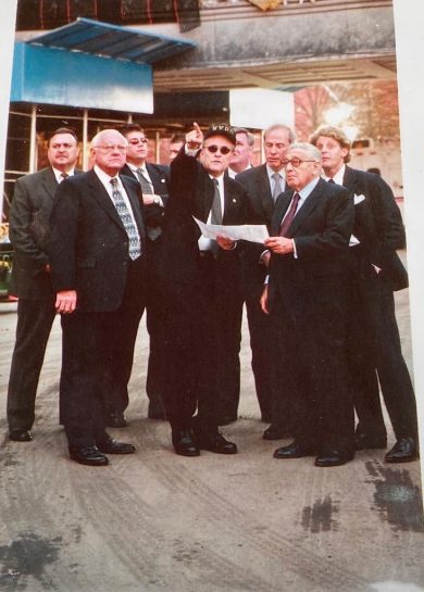 Lapo: «United We Stand, Divided We Fall». Il motto Usa valga oggi per la lotta contro il Covid