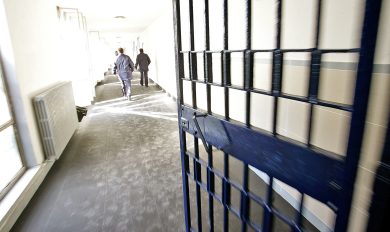 Mafiosi fuori cella: lo scandalo delle scarcerazioni non finisce più