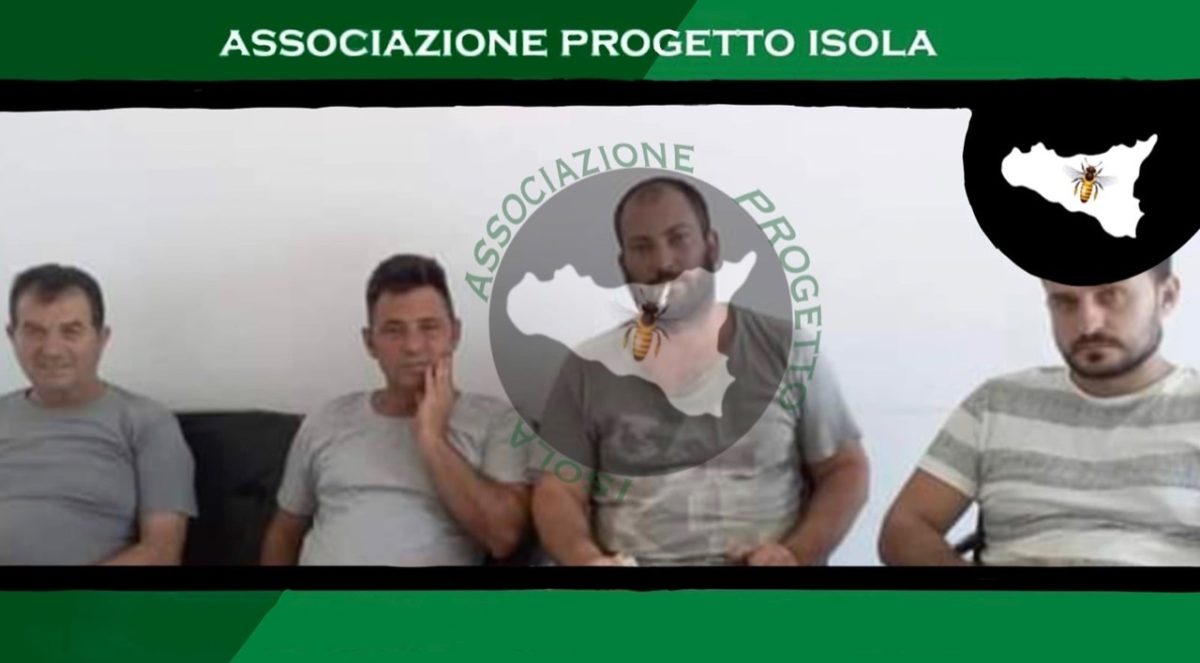 Galleria foto 'Ecco i volti dei nostri pescatori sequestrati in Libia' - foto 6