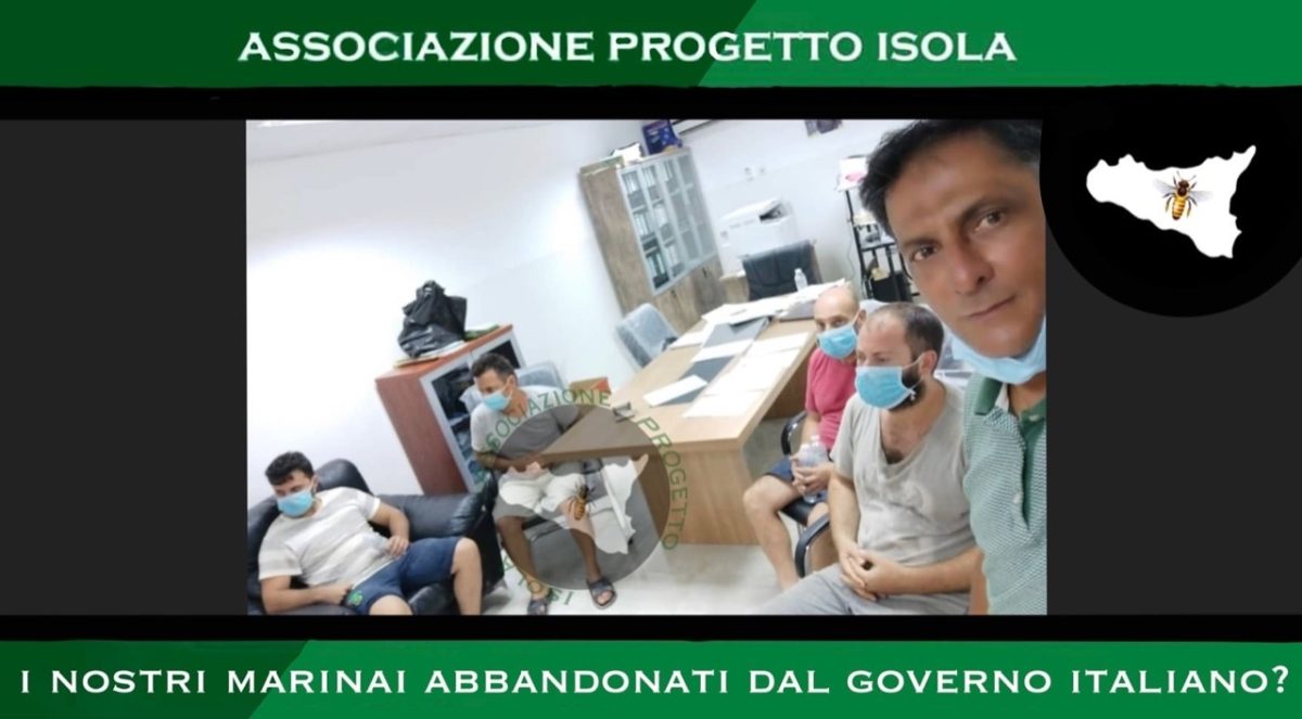 Galleria foto 'Ecco i volti dei nostri pescatori sequestrati in Libia' - foto 5