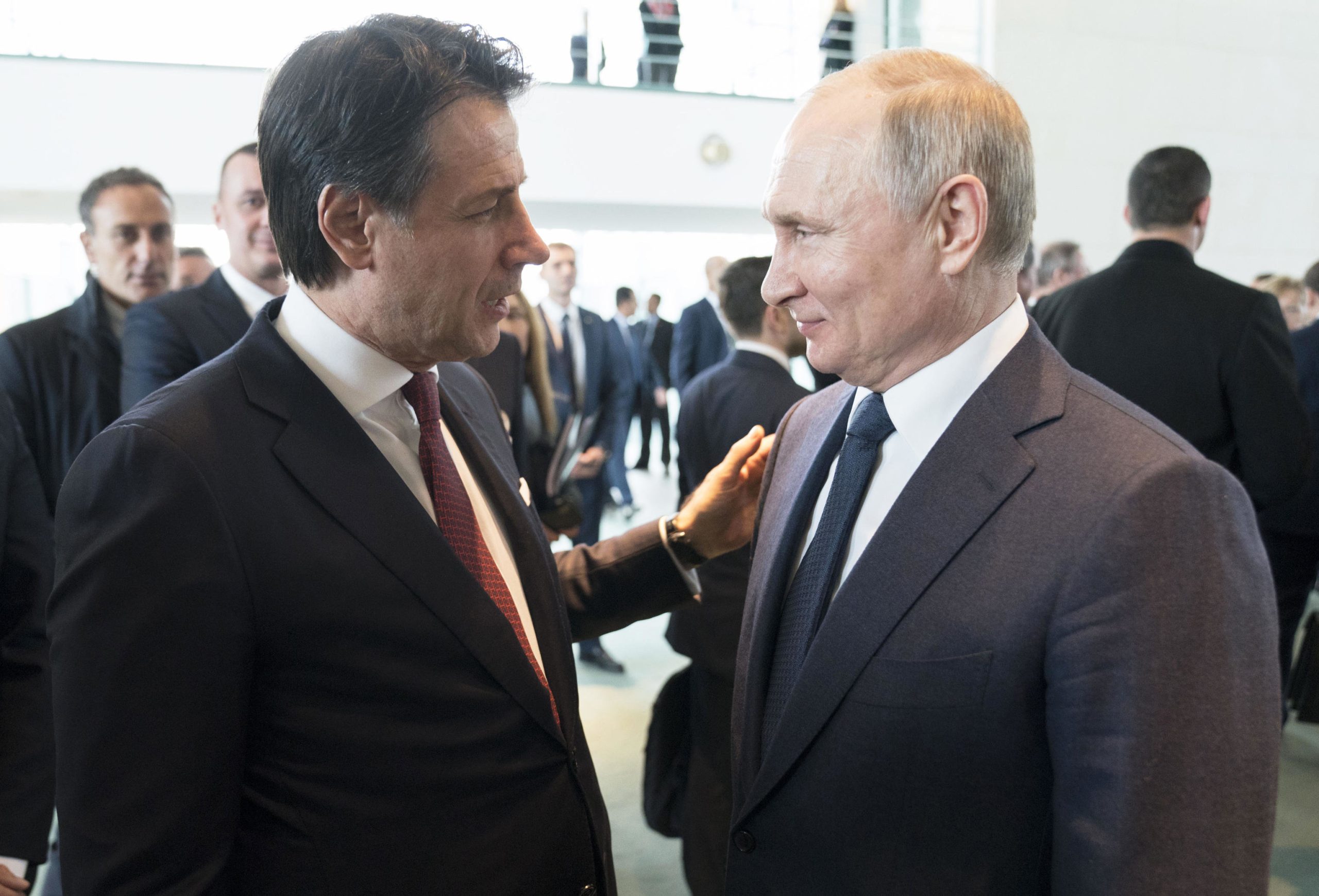 Conte sbugiardato da Putin sul caso Navalny Conte sbugiardato da Putin sul caso Navalny