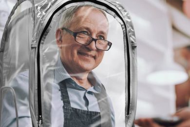 Coronavirus, gli scudi più originali per proteggersi