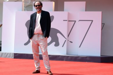 A Venezia Luca Guadagnino racconta Salvatore Ferragamo, esempio e sprone per una rinascita post-Covid