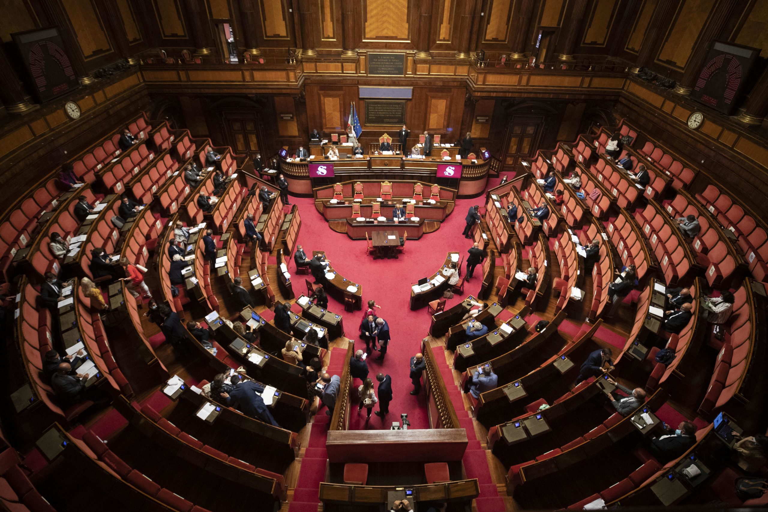 Sul taglio dei Parlamentari c’è anche l’opzione astensione