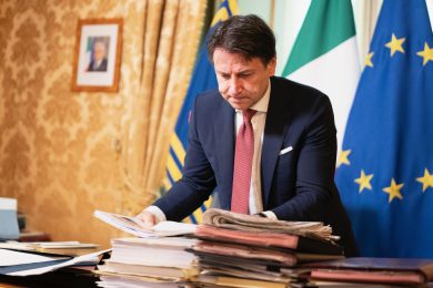 Arriva la crisi dell’aerospazio e il governo sta a guardare