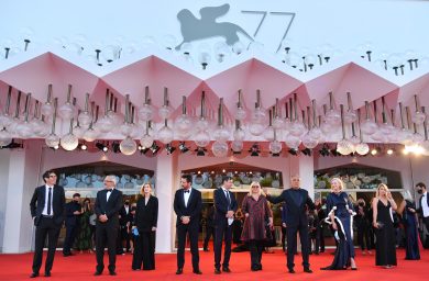 Mostra del cinema di Venezia 2020: dalle camere sfitte alle prenotazioni online, le cose che cambiano