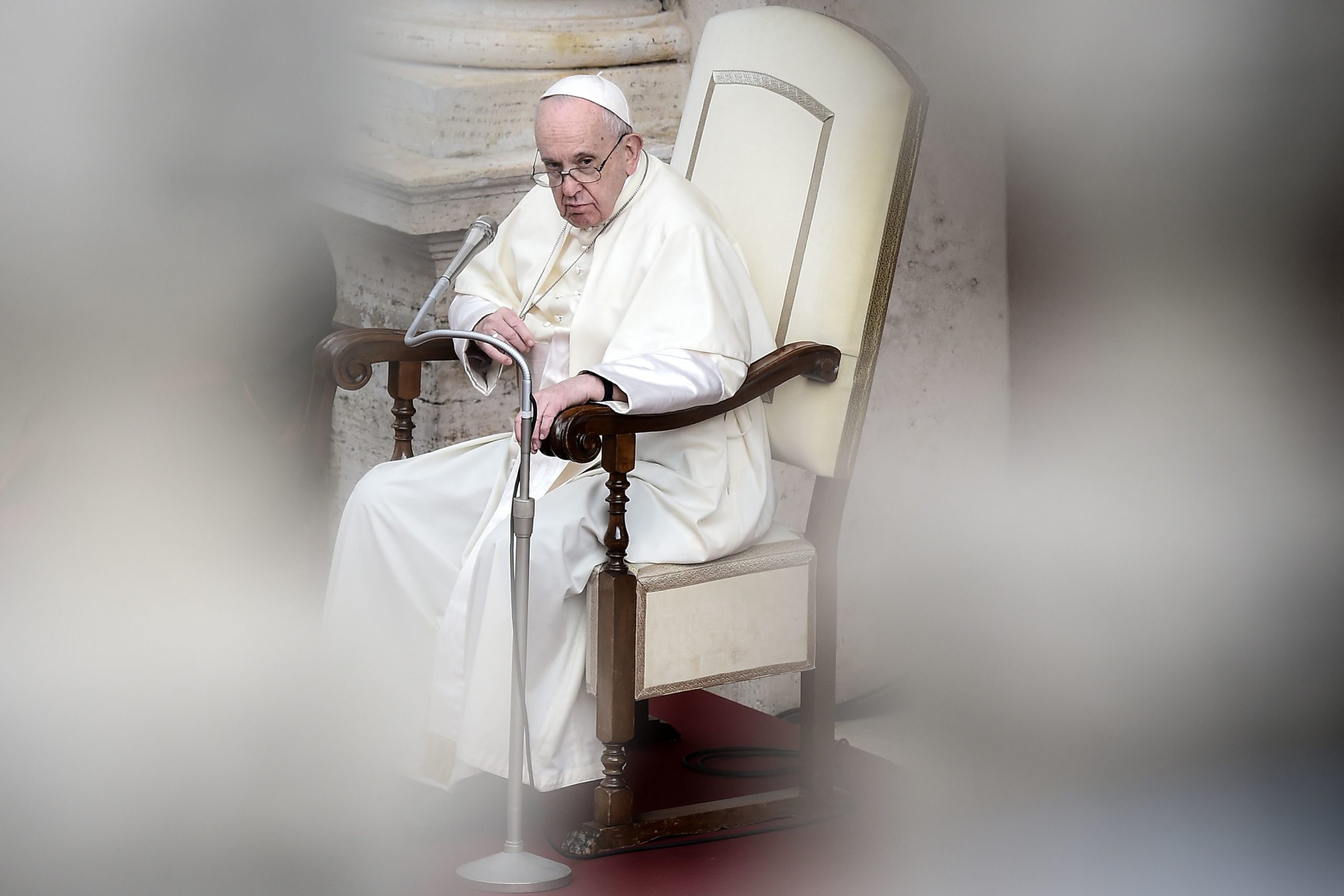 Il pericoloso gioco geo-religioso di Francesco