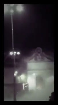 Scontri a Piazza del Popolo a Roma alla manifestazione contro il Dpcm del governo