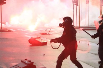 I facinorosi infiltrati fanno il gioco del governo che ignora la dignità degli imprenditori