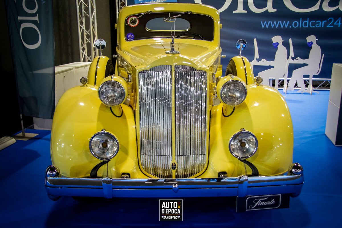 Galleria foto 'Tutti pazzi per le auto d’epoca, per passione e per denaro' - foto 3