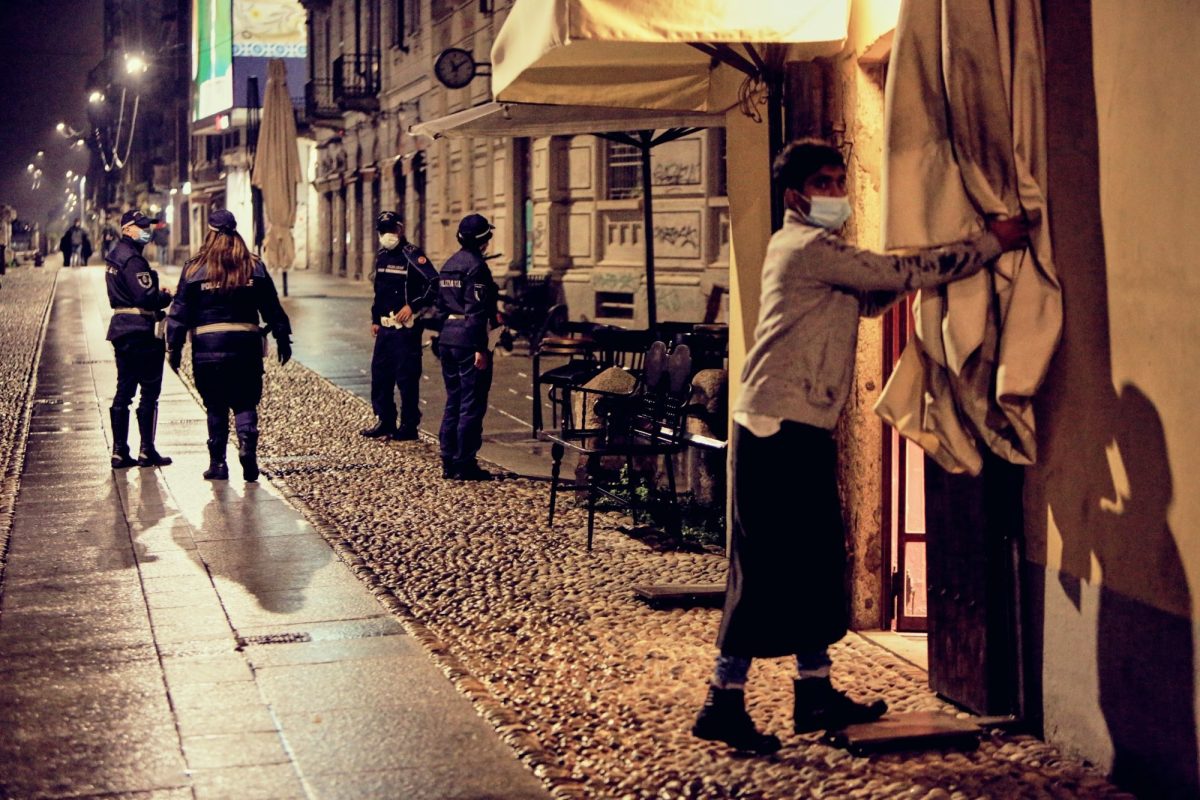 LA MILANO SPENTA DAL COPRIFUOCO