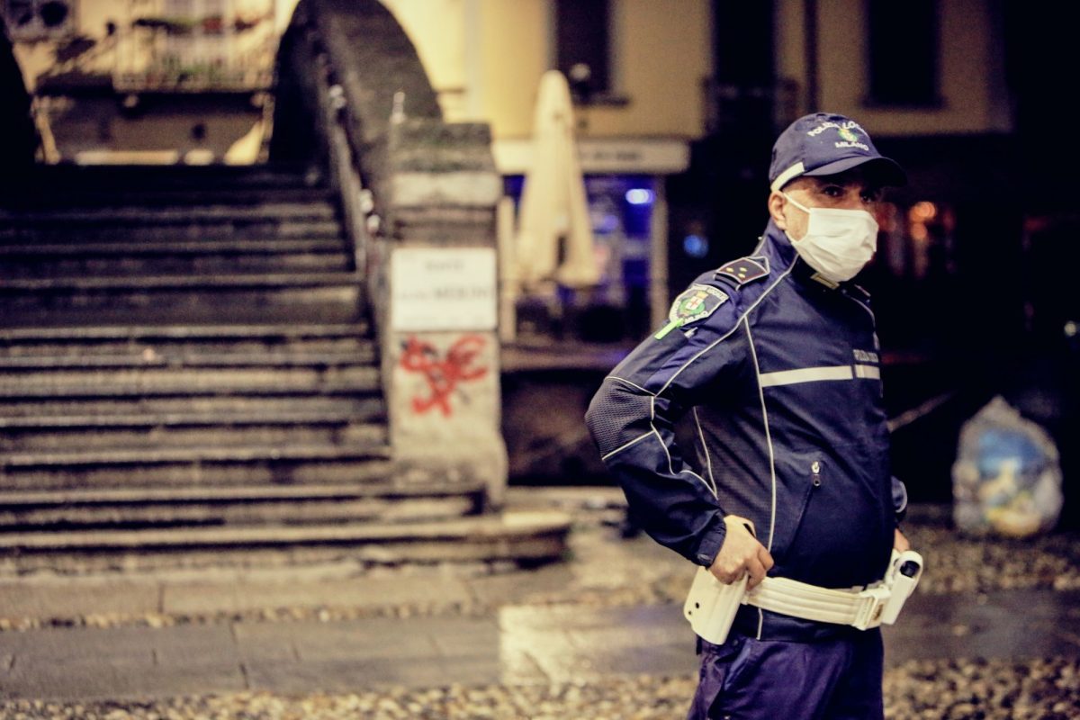 Galleria foto 'LA MILANO SPENTA DAL COPRIFUOCO' - foto 5