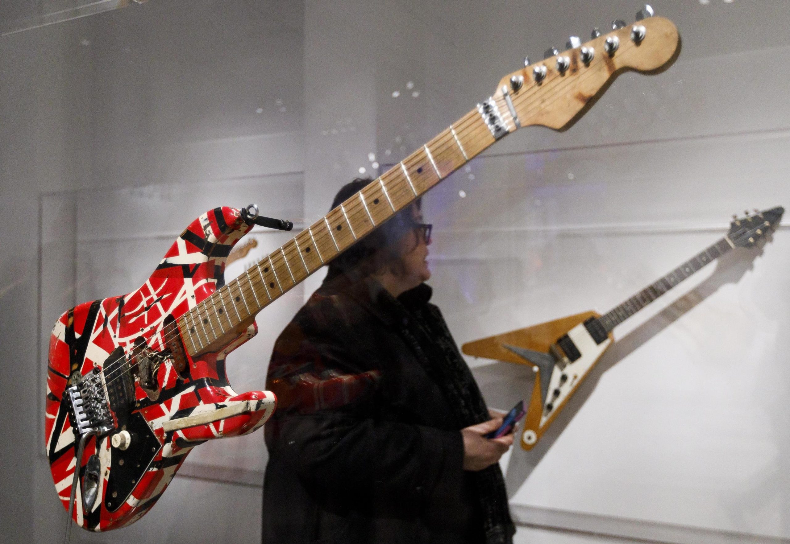 Quando Van Halen suonò per Michael Jackson in cambio di una cassa di birra