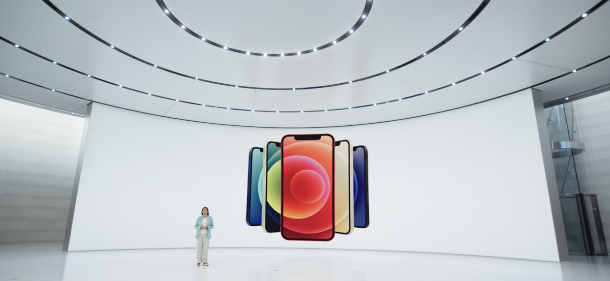 Galleria foto 'E sono 12. Apple presenta il nuovo iPhone nei formati mini, pro e max' - foto 8