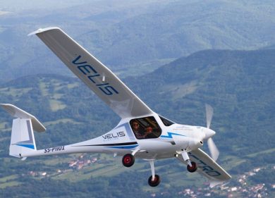 Prima “lezione” di volo elettrico