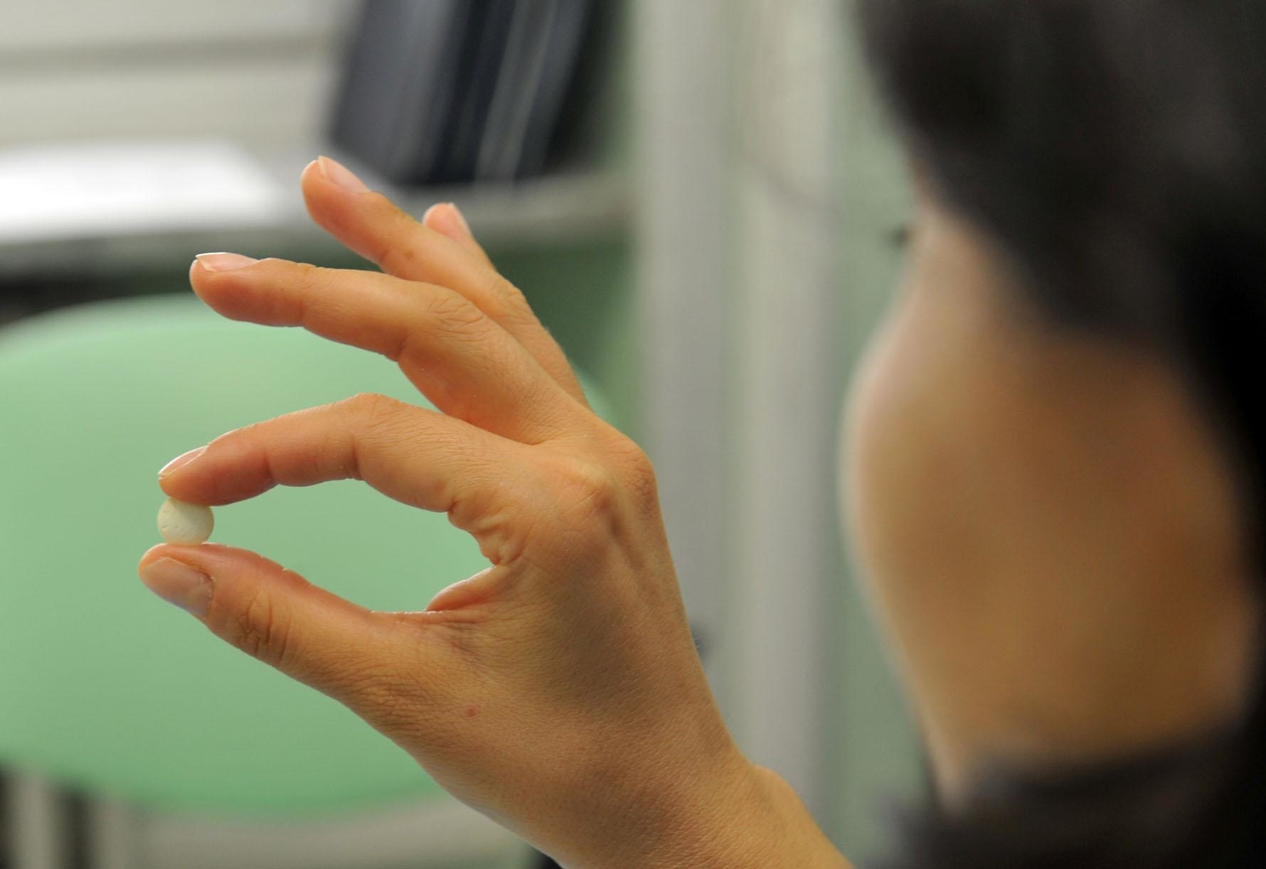 EllaOne come l’aspirina anche per le minorenni: e le femministe (vere) dove sono?
