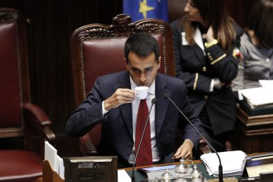 La macchinetta del caffè mi sta ascoltando