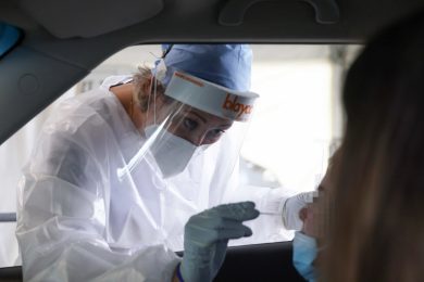 Tamponi, test salivare o sierologico. La guida