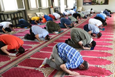 Quei centri islamici che non rispettano le norme